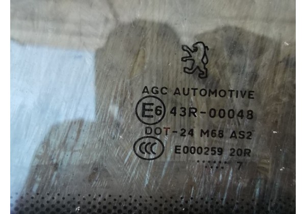 Скло кузовне праве заднє Peugeot 307-SW, 05-08, Універсал